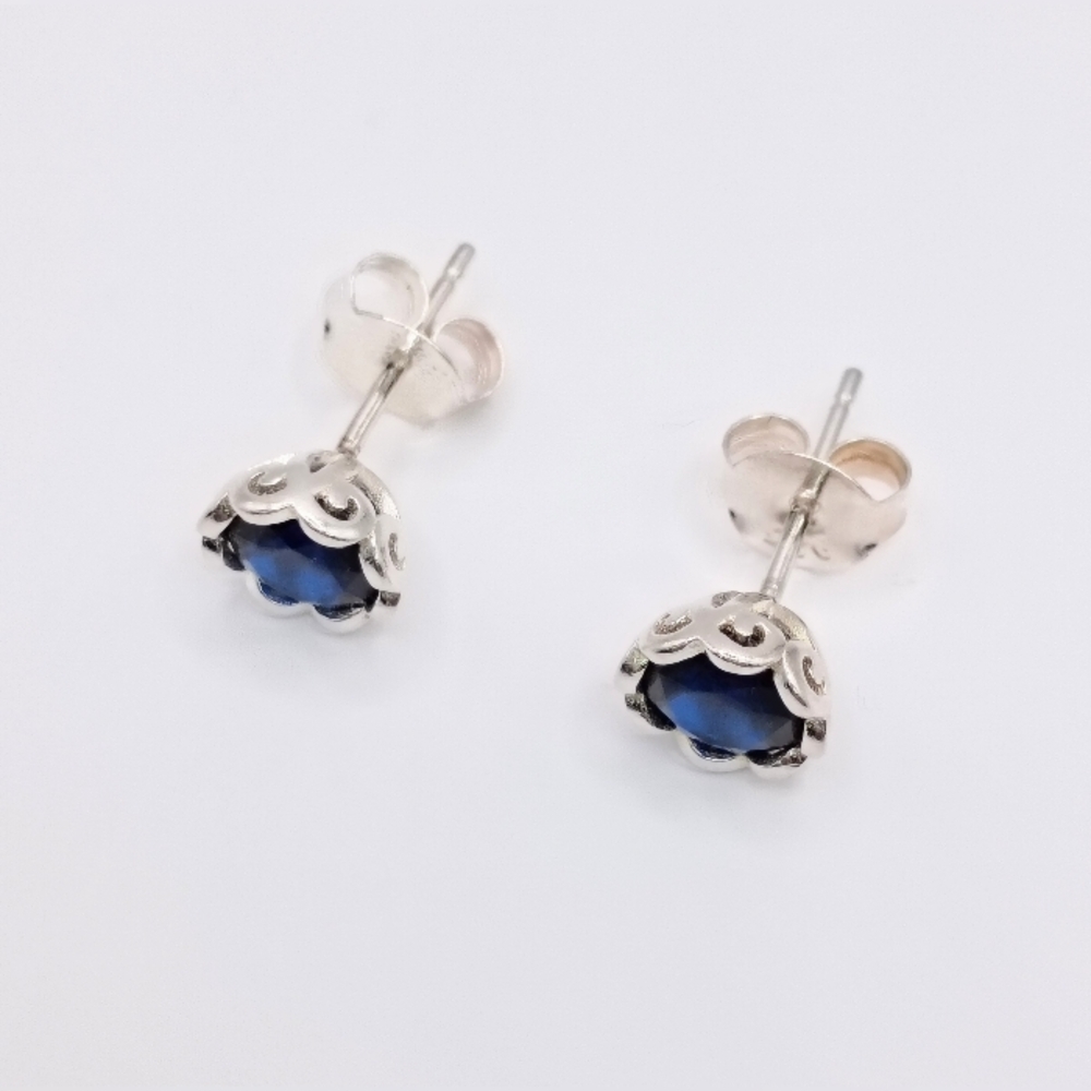 950 Peruvian Silver Blue Stone Earrings • Minimalist Design